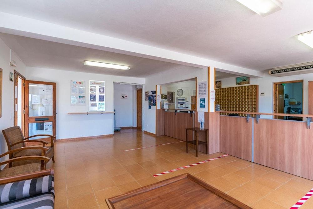 Apartamentos Vista Blanes カラ・エン・ブラネス エクステリア 写真