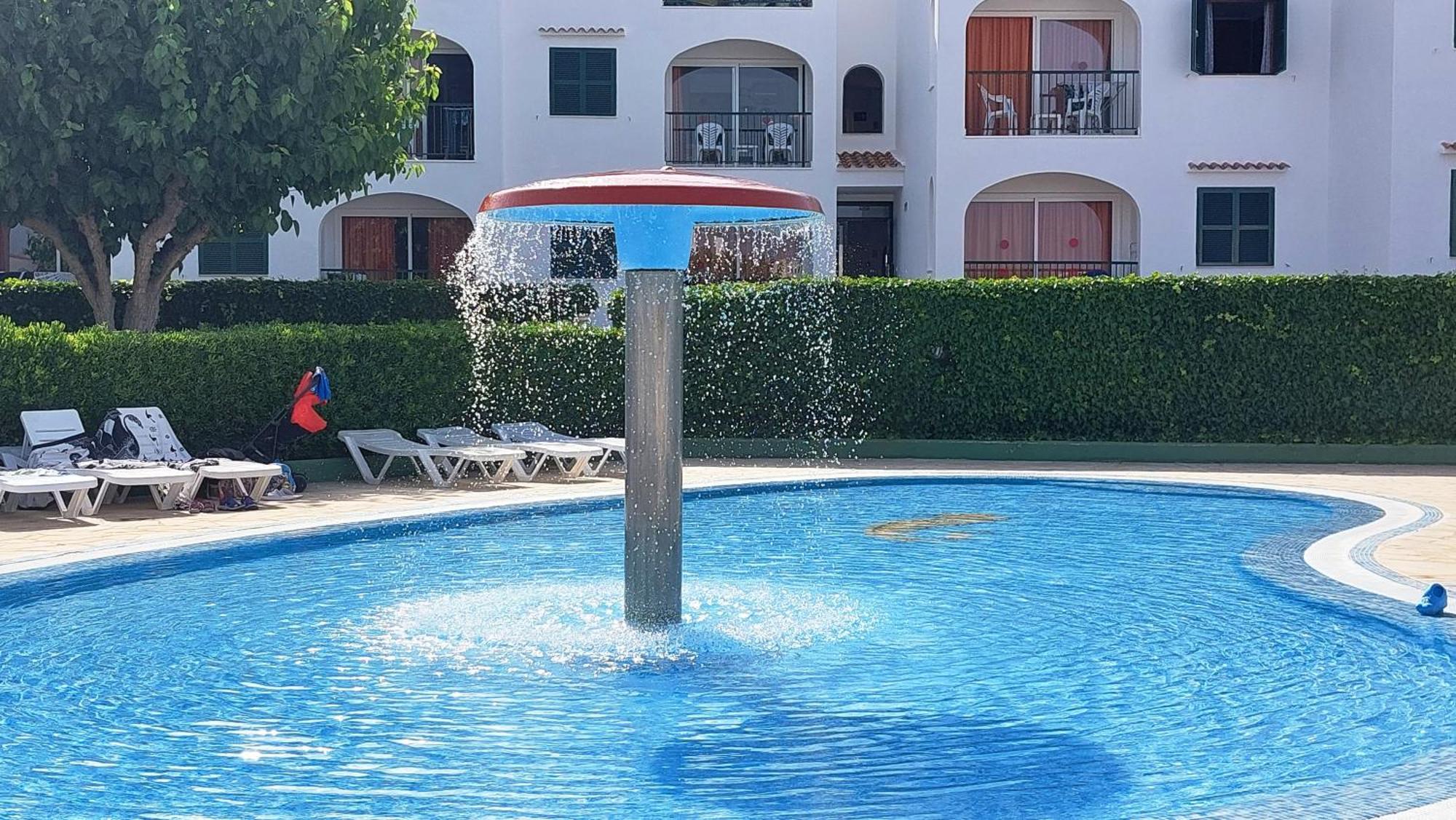 Apartamentos Vista Blanes カラ・エン・ブラネス エクステリア 写真